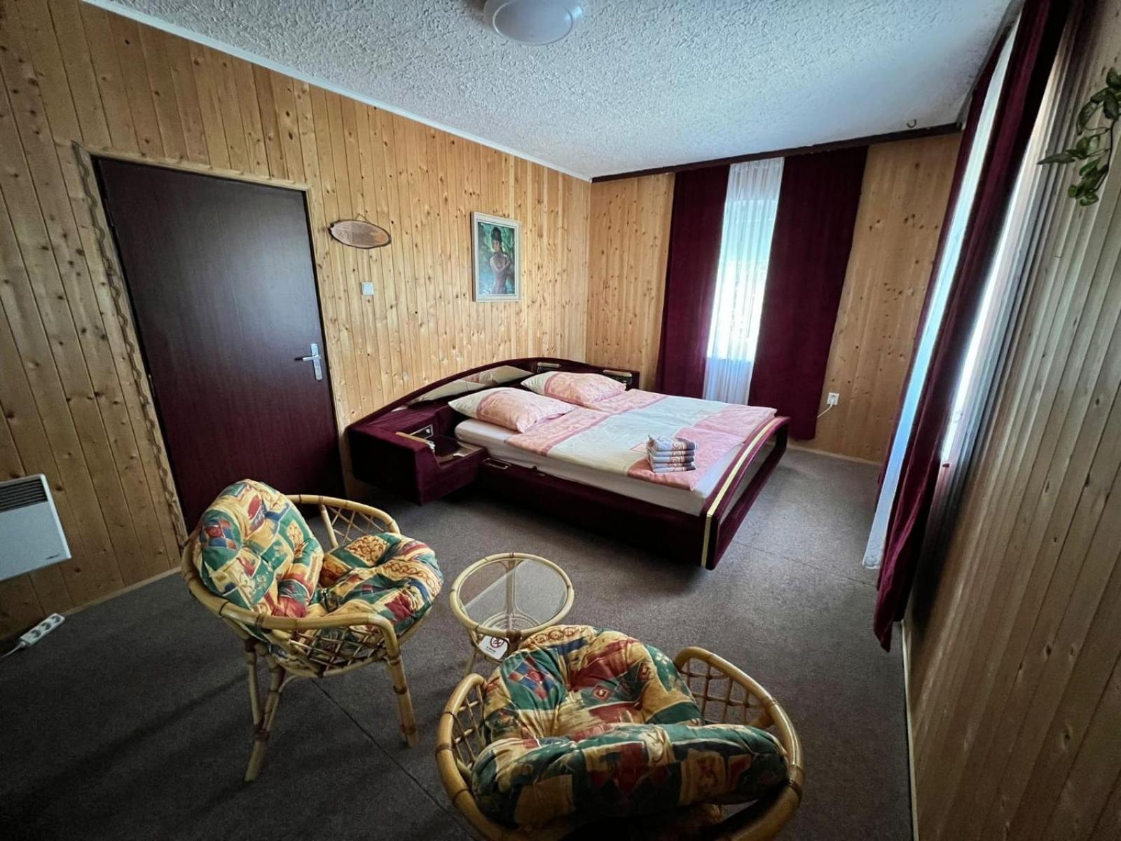 Apartmany Merkel Broumov Zewnętrze zdjęcie